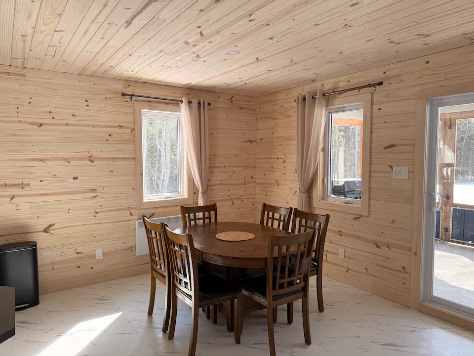 Le Bout d’la Trail — Salle à manger image 4