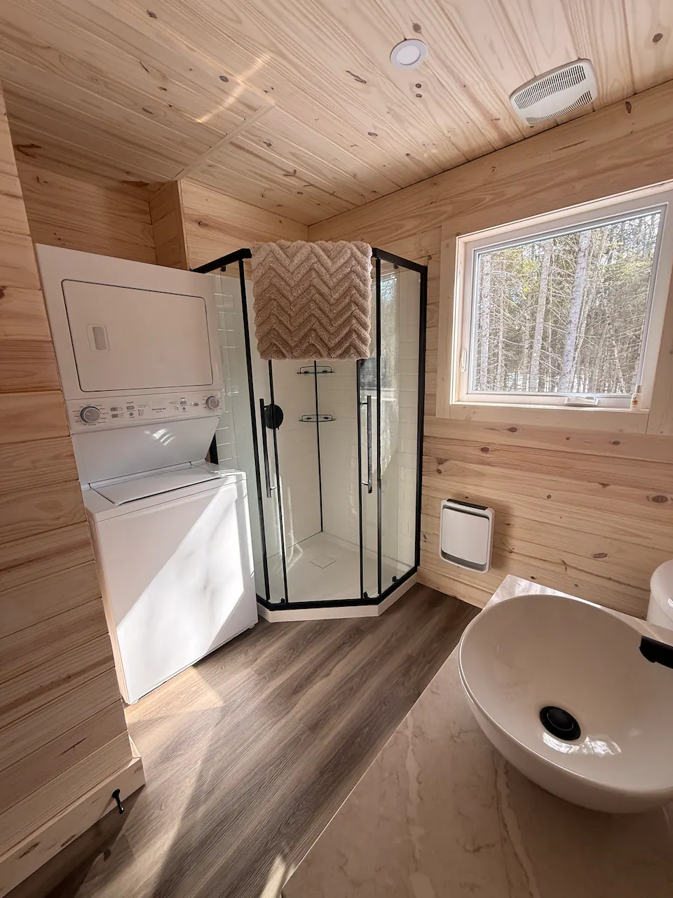 Le Bout d’la Trail — Salle de bain complète image 4